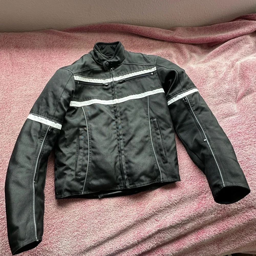 Women’s Motorcycle Jacket - Picture 1 of 3